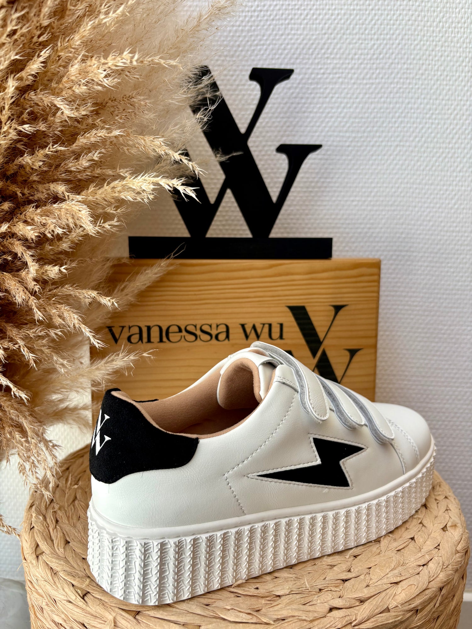 BASKETS "VICKY" ICONIQUE NOIR