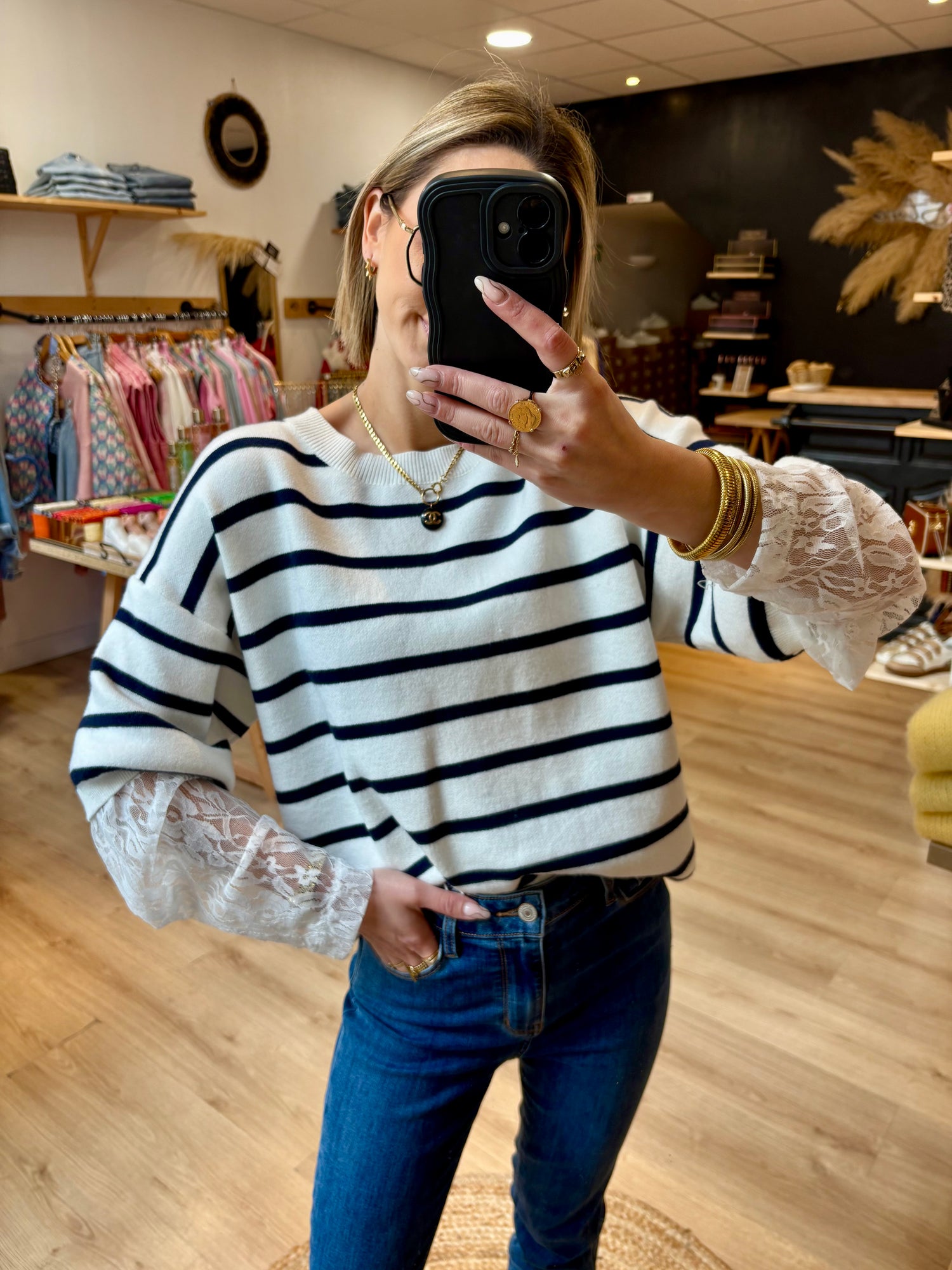 PULL  "MANON"