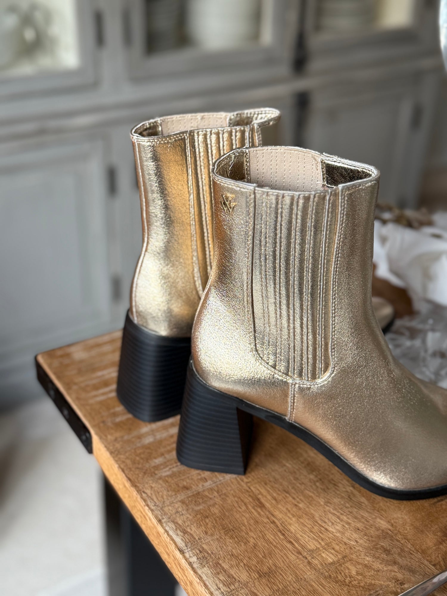 BOTTINE "TAYLOR" OR À TALON TRAPÈZE